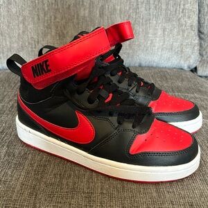 NIKE COURT BOROUGH MID 2